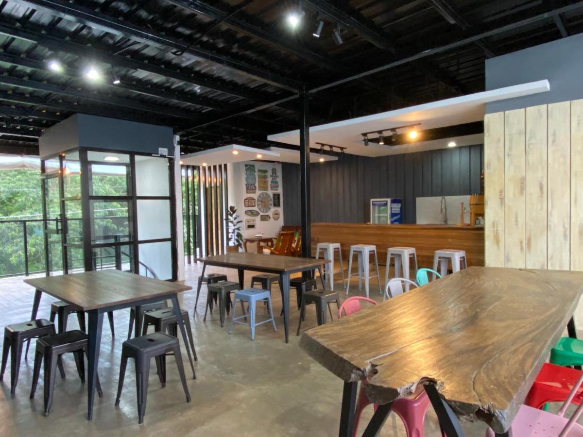 Bakawan Hostel Корон Экстерьер фото